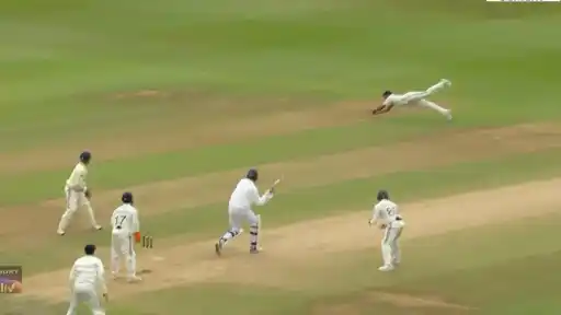 Mohammed Siraj takes a stunning one-handed catch to dismiss Josh Tongue